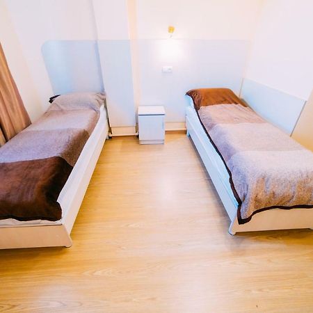 224 Hotel Almati Kültér fotó