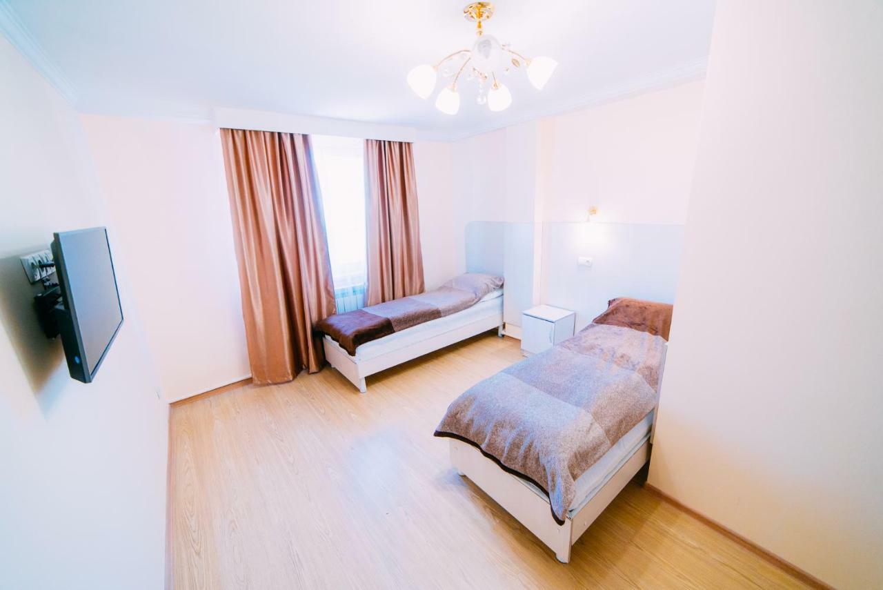 224 Hotel Almati Kültér fotó