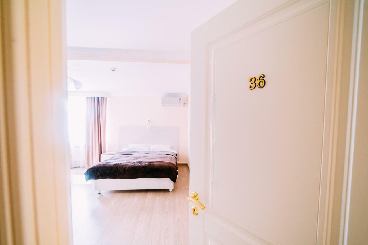 224 Hotel Almati Kültér fotó